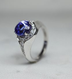 Shelton Jewelers Platinum Tanzanite Ring